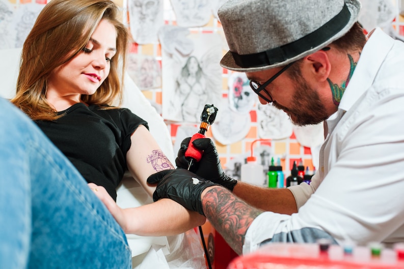 Natural Tattoo Advice: Safe Ways to Get Tattoos
