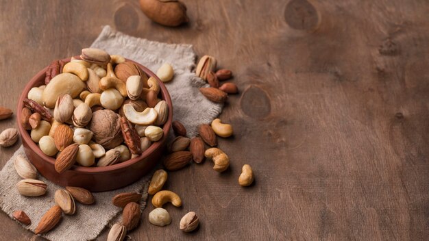 Nuts and Seeds (Foods High in Antioxidants)